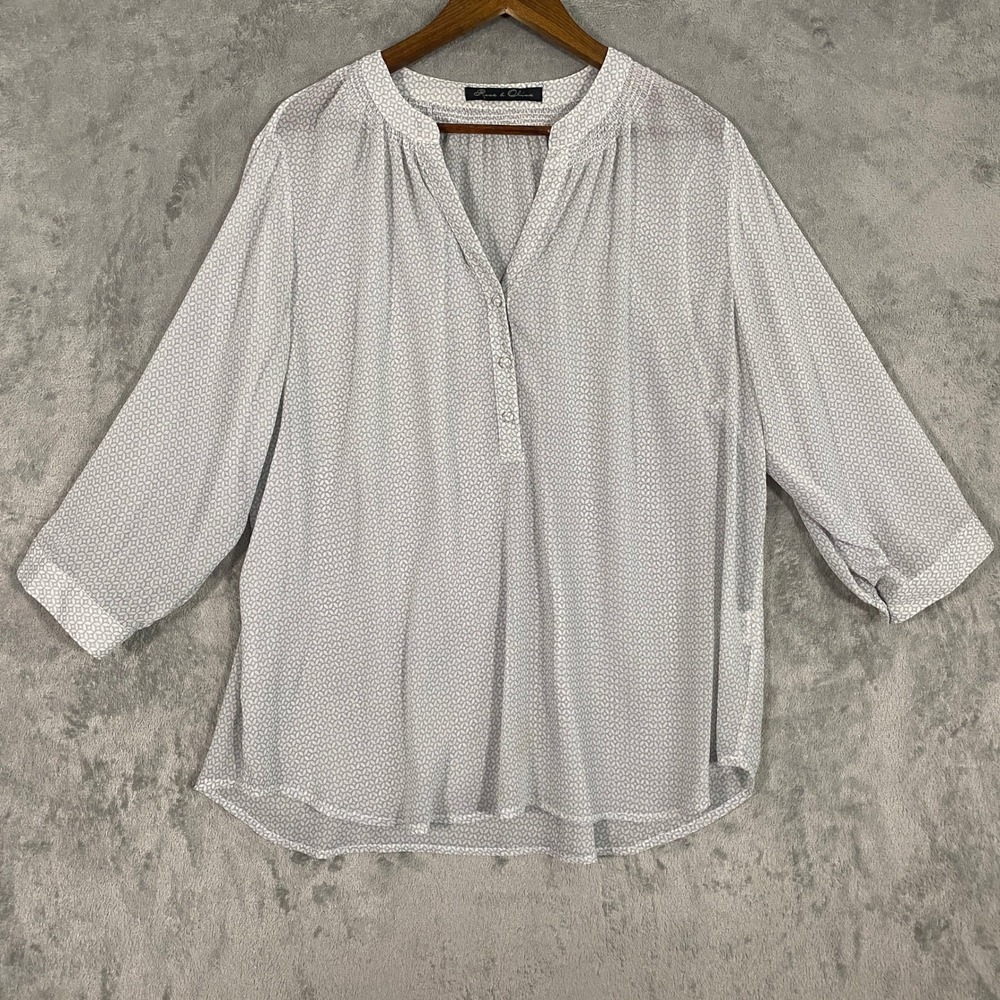 Rose & Olive‎ Blouse Sz L Grey White Sheer Geometric 3/4 Sleeve Smocked Flowy